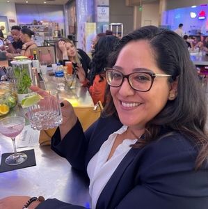 Meet your Posher, Evelyn